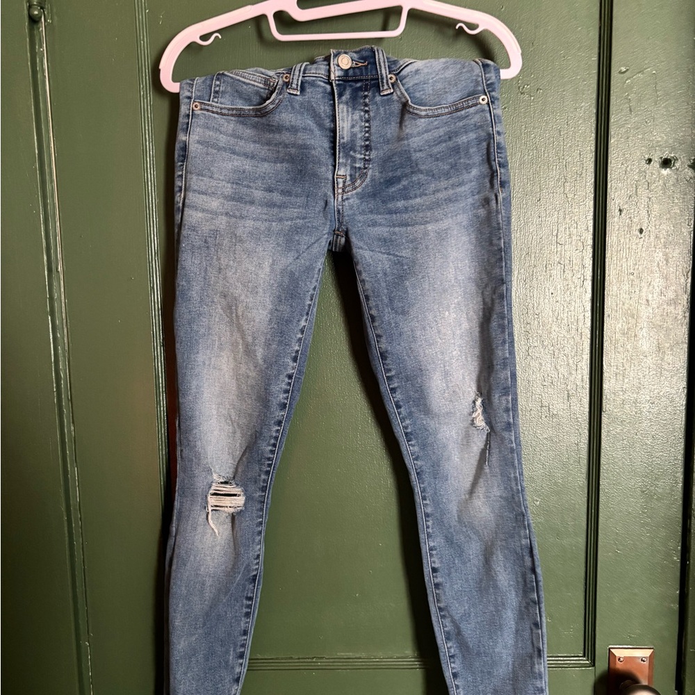 Classic Blue Distressed Women's skinny Jeans
